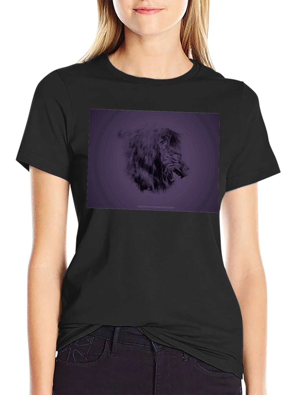 Lion Graphic T-Shirt - Bold & Stylish