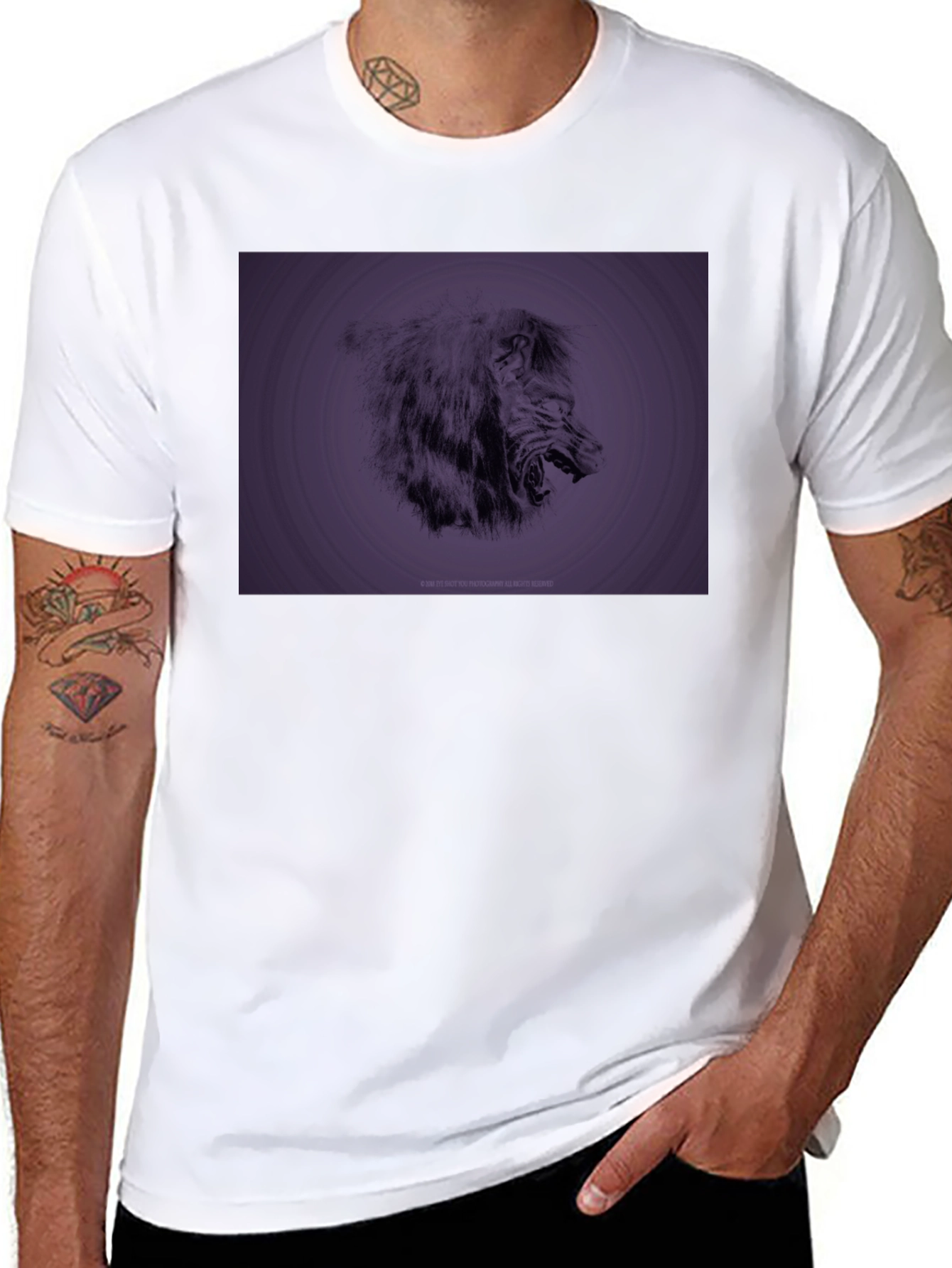 Lion Graphic T-Shirt - Bold & Stylish