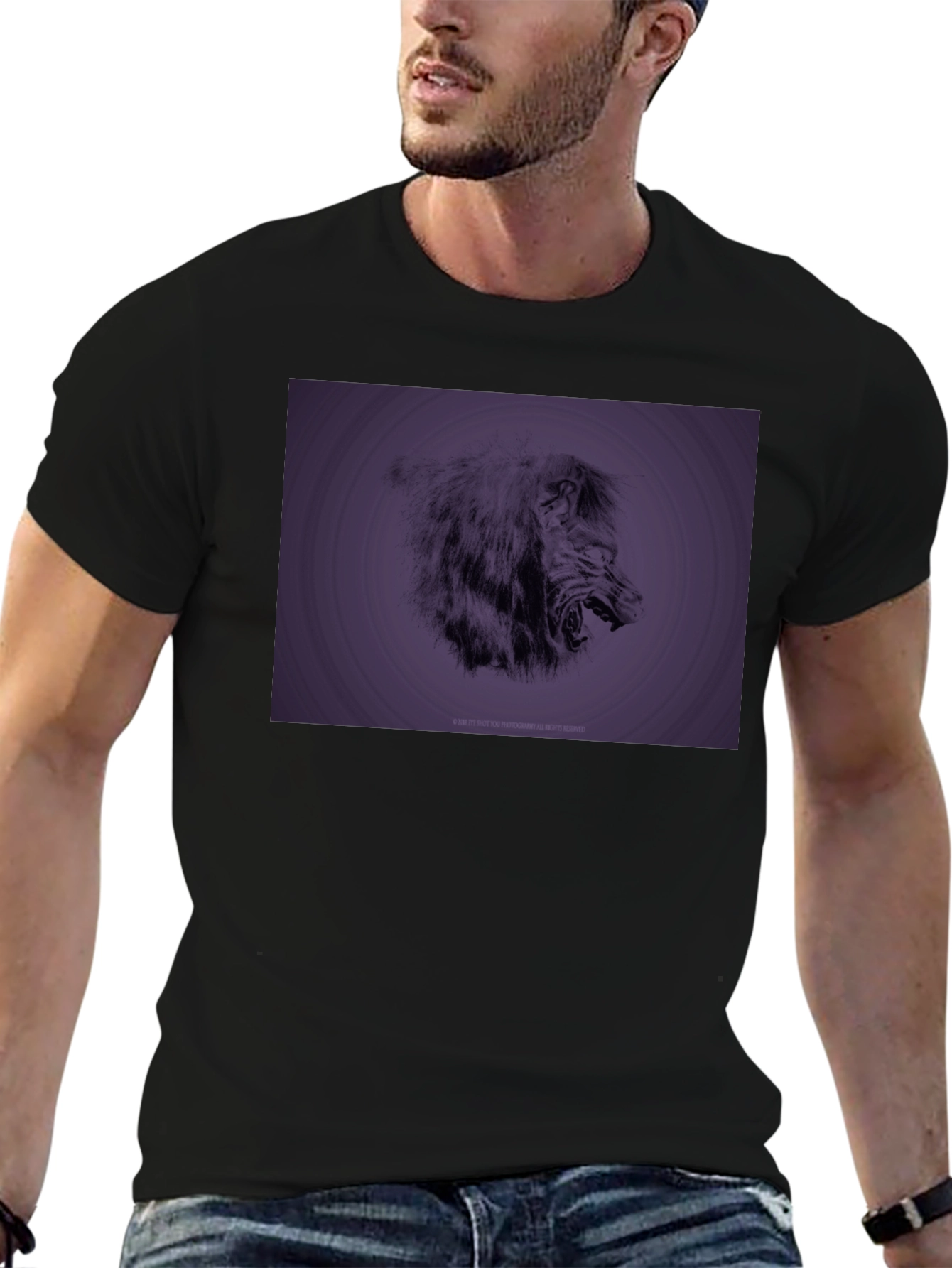 Lion Graphic T-Shirt - Bold & Stylish